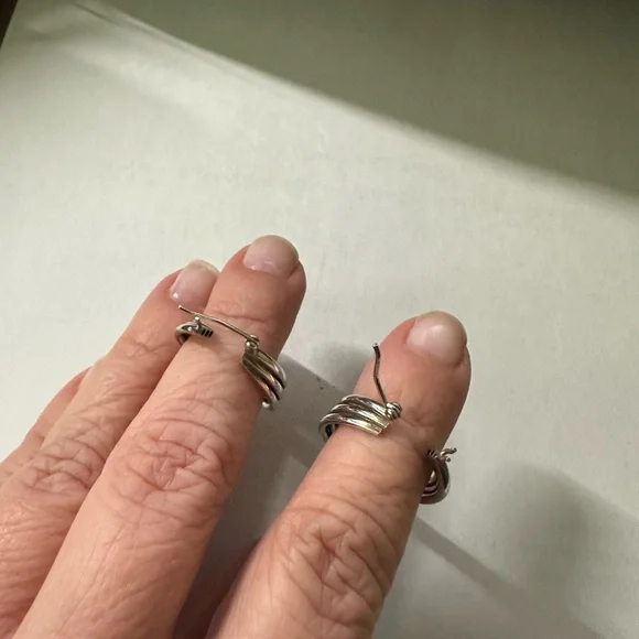 Vintage Interlaced 925 sterling silver hoop earrings - Picture 3 of 5
